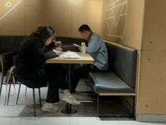 -麦当劳(中山公园龙之梦店)