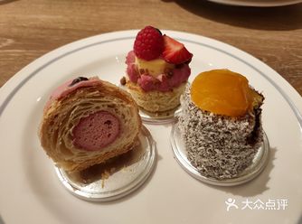 「北京中国大饭店」 打卡了一下中国大饭店咖啡苑的自助