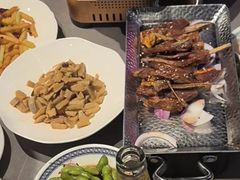 -沪上名羊天下•烤羊腿•东北烧烤•小龙虾(浦东直营总店)