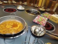-野山舂·贵州现舂酸汤牛肉(东山店)