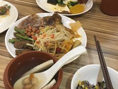 -感恩心素食馆(百世广场店)