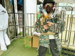 -东湖小天池真人CS彩弹野战基地