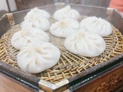 灌汤包-西安贾三灌汤包·回坊小吃·清真炒菜(北院门总店)