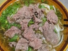 清汤片片牛肉粉-花溪牛肉粉(八鸽岩店)