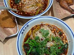 -遇见小面(东方宝泰店)