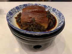 -巢香扣肉馆