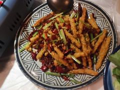 -霄汉牛三鲜湖北砂锅菜(万松园2店)