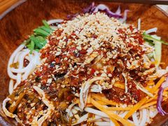 大理鸡丝凉米线-米店·云南菜(南门店)