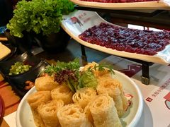 -左庭右院鲜牛肉火锅(金山万达店)