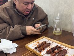 -劳动公园新疆人烤腰子