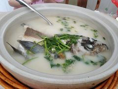 -天乐农家鱼头王(天目湖店)