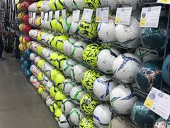 -迪卡侬(西三旗店)