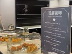 -深圳锦龙奥迪4S店(前海店)
