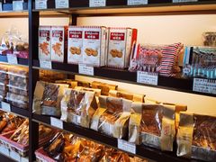 -红宝石·鲜奶小方·海派西点房(南翔店)