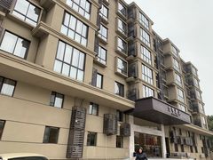 -全季酒店(上海金桥路地铁站店)