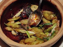 -八府香鸭·啫啫煲(华山路店)