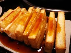 -茅草房·河畔园林火锅