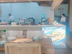 -蜜桃餐厅·伴山(湖滨商业街店)