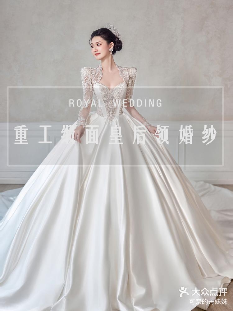 绵阳婚纱原地封神的重工缎面皇后领婚纱