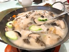 -万龙洲海鲜(大兴绿地缤纷城店)