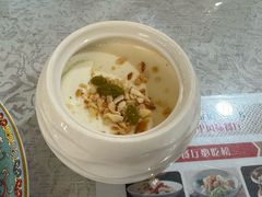 -汗腾格里·风味餐厅(新疆驻京办店)