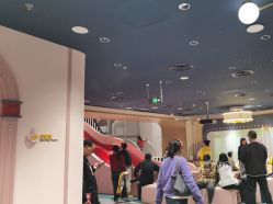 -奈尔宝家庭中心·亲子餐厅(北京东坝万达店)