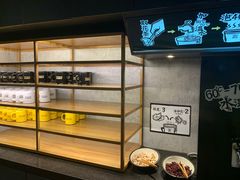 面包甜点陈列柜-太二酸菜鱼(福州泰禾店)