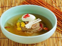 -益百岁牛尾汤(香山路店)
