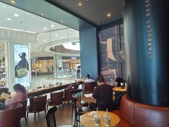 -星巴克臻选(成都来福士店)