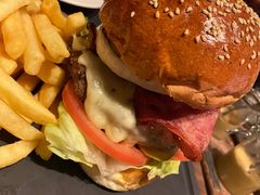 -恰餐厅及酒吧 CHAR Bar & Grill (北京丽都皇冠假日店)
