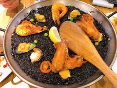 西班牙传统墨鱼汁海鲜饭-四季天方包子