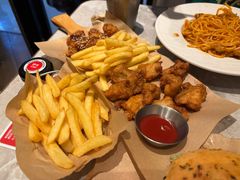 -必胜客(尹山湖歌林公园店)