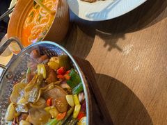 -云海肴·汽锅鸡·云南菜(天山百盛优客店)