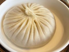 招牌超大号纯蟹粉汤包-一品小笼(金融街店)