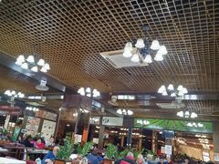 大堂-周记茗点居(西村店)