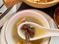 -阿山卓·野生菌火锅·纳西火塘烤肉