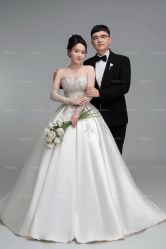 -雪中彩影婚纱摄影·微光艺术中心