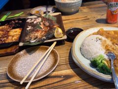 -花食间餐吧(远大购物中心群力店)