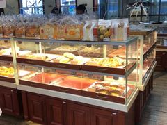 面包甜点陈列柜-老鼎丰(靖宇街总店)