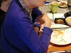 -松咖啡自助餐厅·松北香格里拉