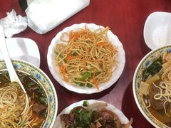 -金杨拉面王小吃面馆·牛三宝面·红烧牛肉粉