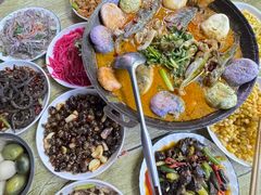 -丹水桥地锅鱼·翘嘴鲌·地方特色全鱼宴(丹江口大坝店)
