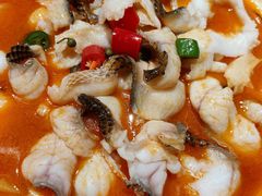 思茅酸汤鱼片-老滇山寨•云南特色菜•地方菜•民族风情歌舞表演(金碧店)