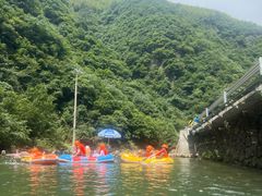 -安吉龙王山峡谷漂流