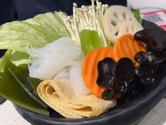 -三江源活鱼现烤(维多利摩尔城店)