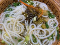 -正宗李家土鸡米线店