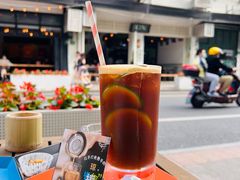 琼摇柠檬冰茶-茶是一枝花泡茶店