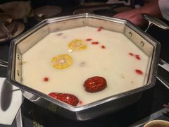 -新草堂锅物料理(泉城路店)
