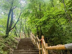 -九鼎铁刹山风景区