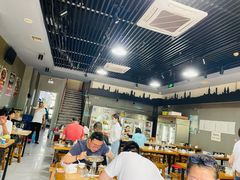 大堂-范贤光鸡公煲(平乐园总店)